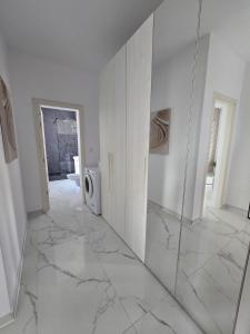 Marcus Residence5