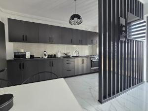Marcus Residence5