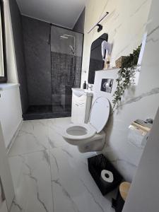 Marcus Residence5