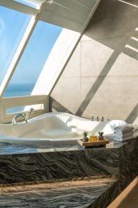Coho duplex Penthouse Vung Tau with Panoramic Ocean View 3 bedrooms private pool & sauna