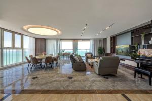 Coho duplex Penthouse Vung Tau with Panoramic Ocean View 3 bedrooms private pool & sauna
