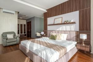 Coho duplex Penthouse Vung Tau with Panoramic Ocean View 3 bedrooms private pool & sauna