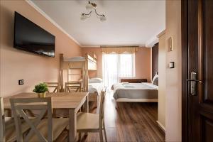 Willa Sichelscy - apartamenty i pokoje z aneksami kuchennymi - rabat 20 procent na Termy Szaflary oraz Gorący Potok oraz 15 procent rabatu na Bramę Gorce