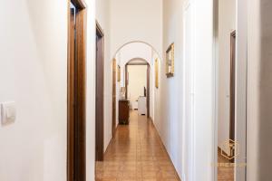 Imperium Merulana House - 2 steps from Colosseum, 3 Bedrooms, A-C