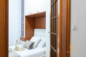 Imperium Merulana House - 2 steps from Colosseum, 3 Bedrooms, A-C