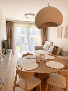 Nowoczesny apartament z prywatnym ogrodem