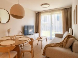 Nowoczesny apartament z prywatnym ogrodem