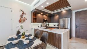 Stunning 2 Bedroom High Floor Retreat at Encantame Soleil!