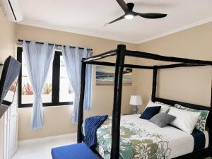 SmileJA Luxury Escape Gated complex close to airport