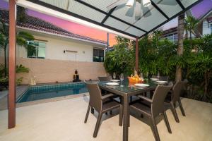3 bedrooms pool villa Rawai
