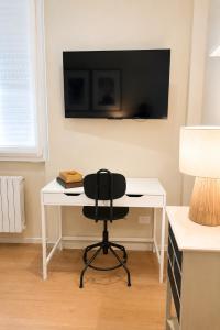 A Casa di Cleo Urban Chic and Comfort