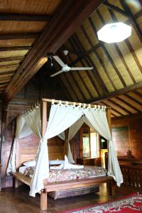 Lovina Beachhouse Villas