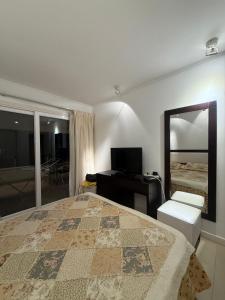Dpto Premium en complejo privado con 8 piletas
