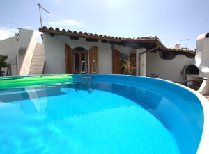 Villa Elena relax nella piscina privata a due passi dalla spiaggia con terrazzo panoramico per tramonti mozzafiato