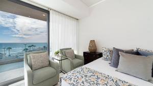 Stunning 3BR Condo with Beachside Views and Spacious Balcony