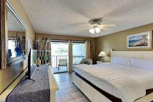 Edgewater Villa 1307