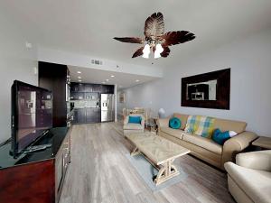 Splash #1106 East