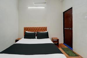 Hotel O Blue Moon