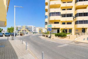 Algarve Light & Poolside Living