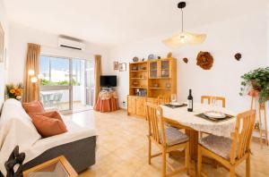 Algarve Light & Poolside Living
