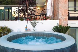 Portugal Active Sunset Beach Lodge I Heated Pool