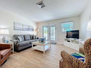 Blue Wave Villa East