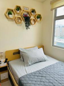 Cozy Stay at Urban Deca Towers Cubao