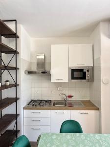 Modern Suite with Terrace within walking distance of the Sea
