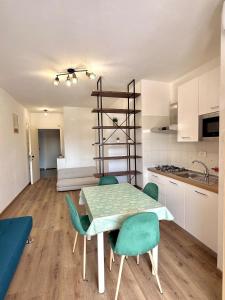 Modern Suite with Terrace within walking distance of the Sea