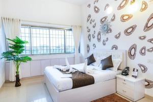 BKC 4-Bedroom Luxury Service Apartment Bandra East