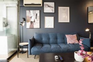 Stylish 2BR City Flat Modern Design and Comfort