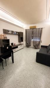 Fauros Home
