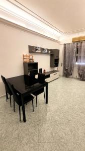 Fauros Home