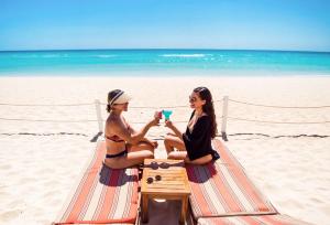 The Pyramid Cancun by Oasis -Premium GourmetInclusive