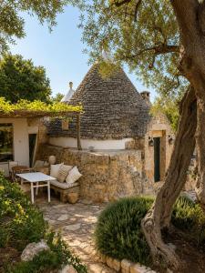 Casa Ostuni trullo di Charme with pool