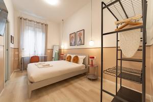 8 Minute Walk from Milan Central Station