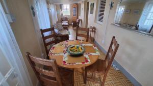 Almond Grove Villa