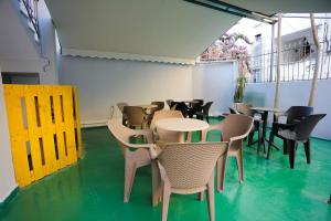 Honey Bee Hostel