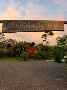 5 - Bungalow with Pool in la Fortuna with Breakfast