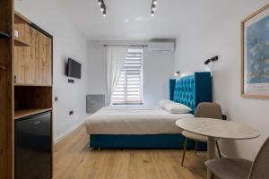 InshiApartments in Plazma Mall