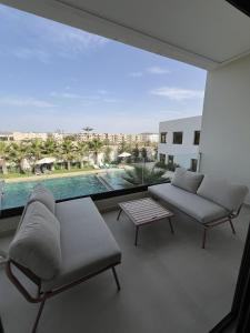 Sadia Beach & Pool Luxury Apartment