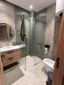 Sadia Beach & Pool Luxury Apartment