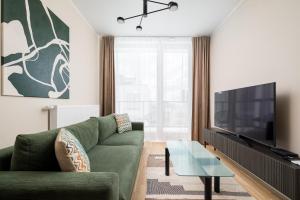 Chmielna Modern City Centre Apartment by BookingHost