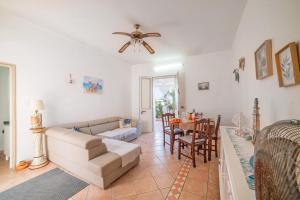 Rusciu Te Lu Mare Apartment with Terrace & Garden - Happy Rentals