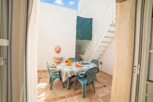 Rusciu Te Lu Mare Apartment with Terrace & Garden - Happy Rentals