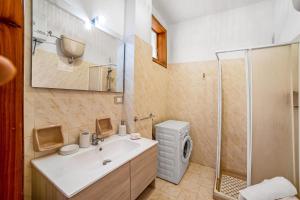 La Casa Del Lido 1 in Ugento with Balcony - Happy Rentals