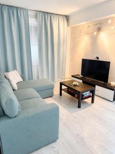 MYONNA Style Otopeni
