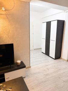 MYONNA Style Otopeni