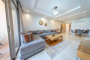 Modernes Luxus Apartment mit Balkon und Poolblick, Coralia les Orangers