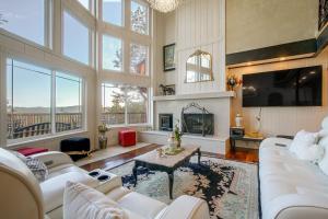 Lake Arrowhead Retreat w Game Loft & Media Room